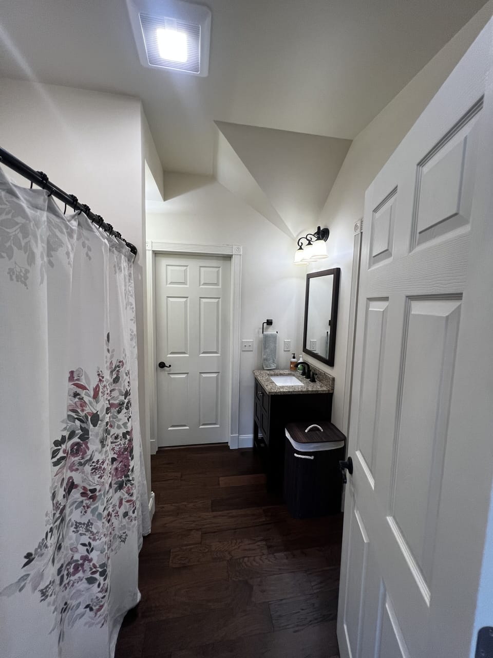 Bathroom with tub/shower combo