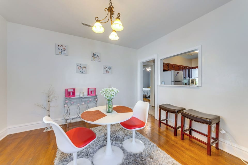 Dining Area | Dishware/Flatware