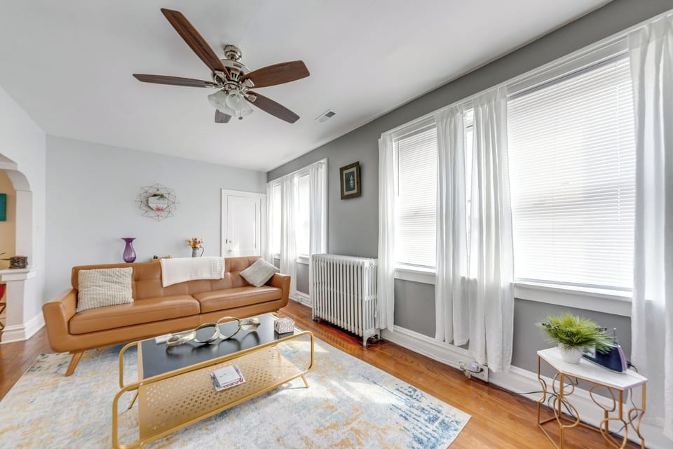 St. Louis Vacation Rental | 2BR | 1BA | Stairs Required | 950 Sq Ft