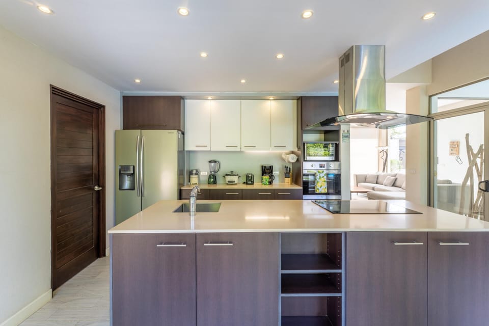 Spacious Kitchen area