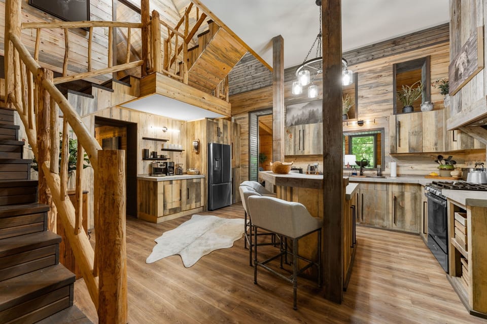 Kitchen With Island