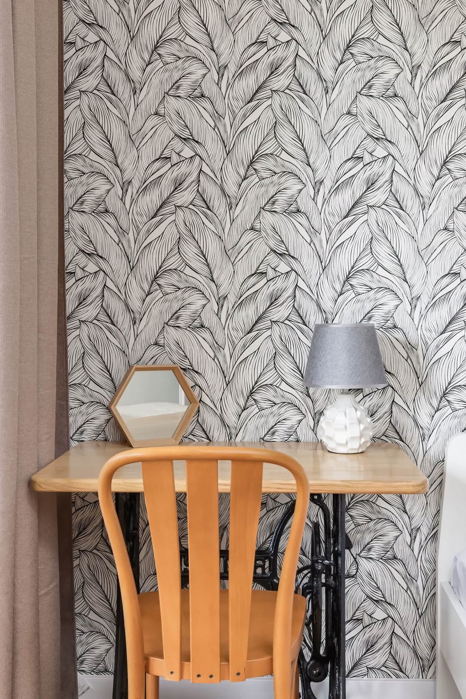 Decorative details/desk with chair.