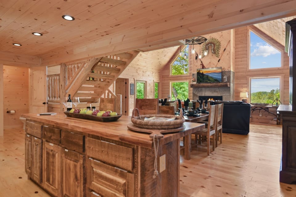 Large kitchen island w/ 2 bar stools