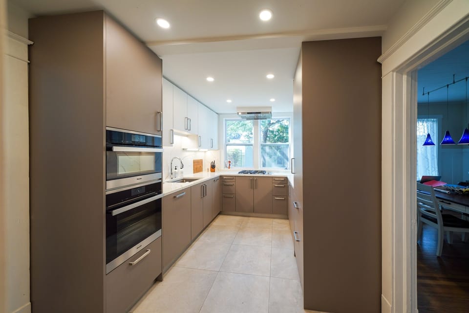 Brand New Fully Equipped Chef's Kitchen