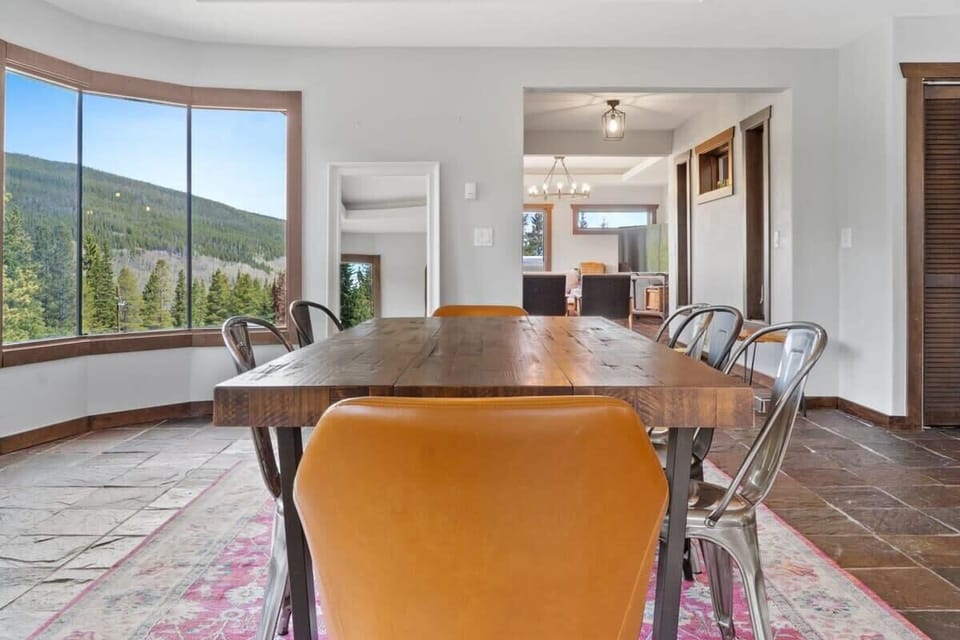 You are going to be in awe of the views from the dining table!