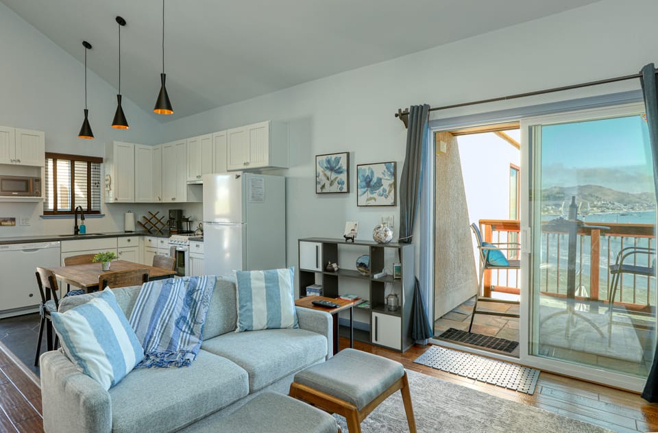 Slide open the door to invite in the refreshing ocean breeze and embrace the expansive view of the sea.