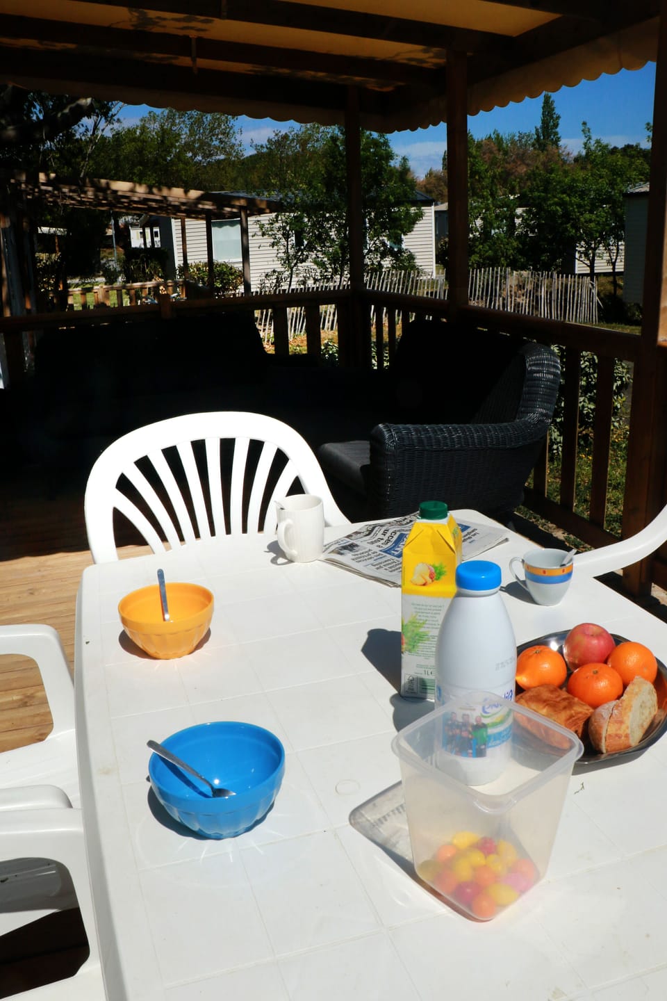 Outdoor dining