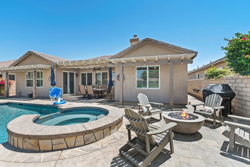 Fire pit and hot tub 