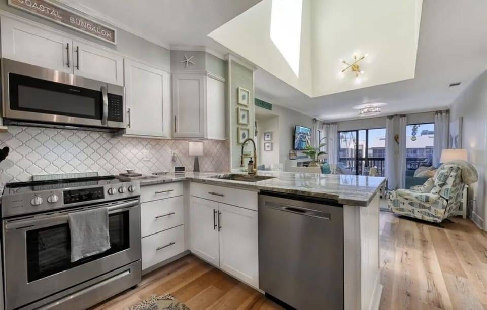 granite countertops and plenty of serving room 