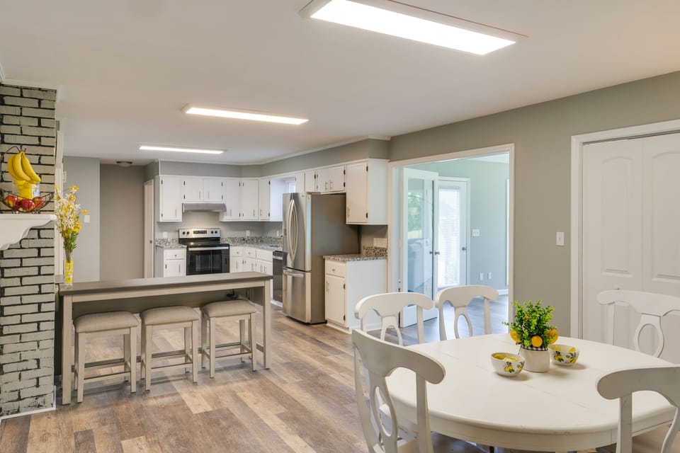 Tullahoma Vacation Rental | 4BR | 2BA | 2,200 Sq Ft | Steps Required to Enter