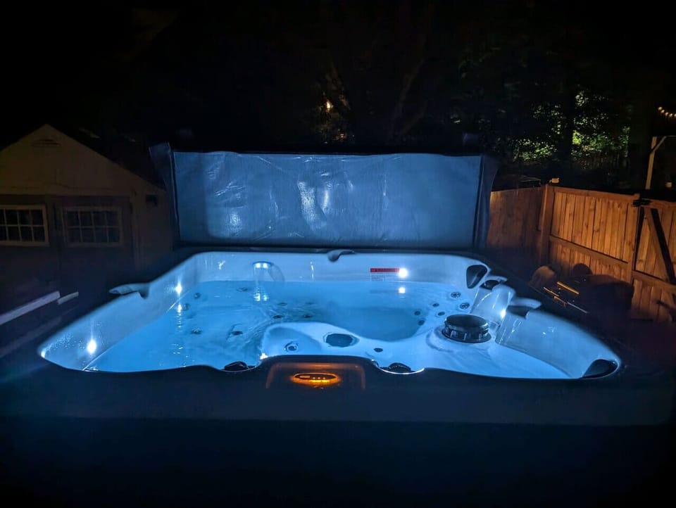 3-4 person hot tub on back deck to soak and relax