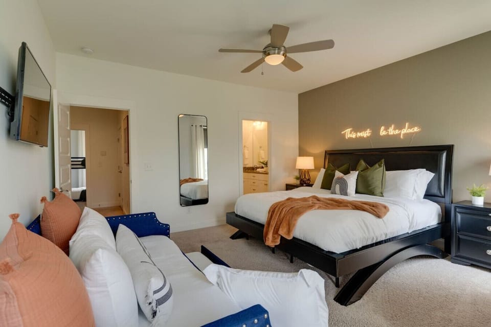The King Suite  — Massive room with a King bed, daybed, and private en-suite. Perfect for a family or small group.