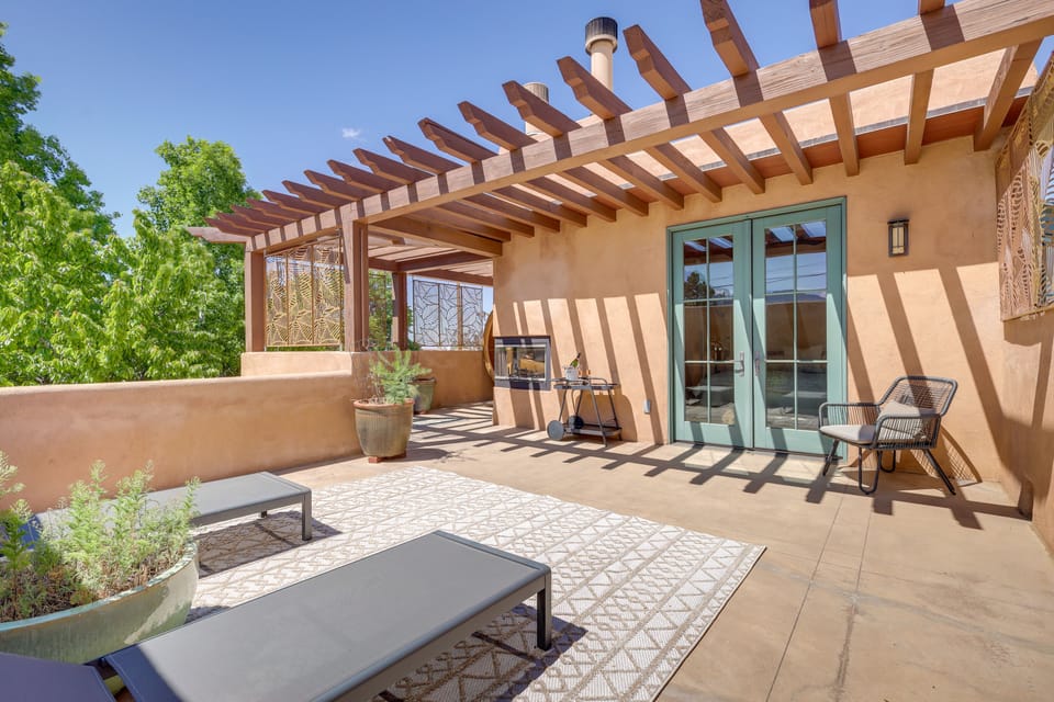 Balcony | Free WiFi | 1 Exterior Security Camera (Facing Entry)