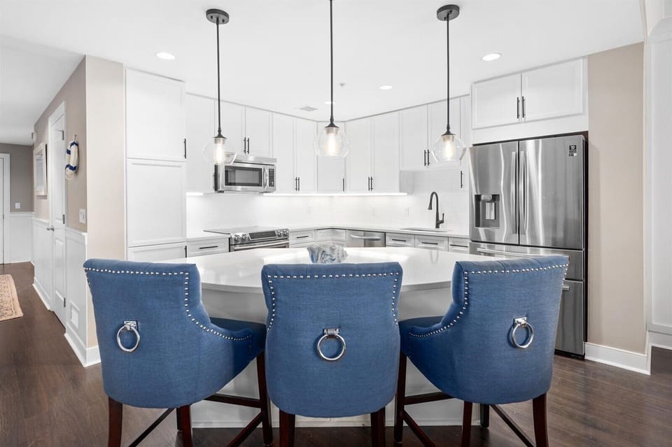 Beautiful kitchen with island seating for 3