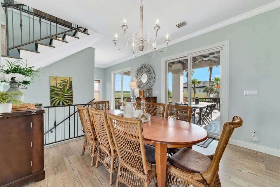 Spacious, bright dining area with plenty of seating for the whole family. Gather for meals, games, and memories in this inviting space designed for comfort and connection.