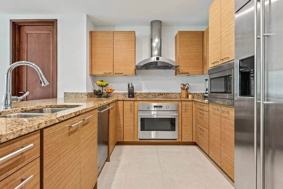 Full Kitchen