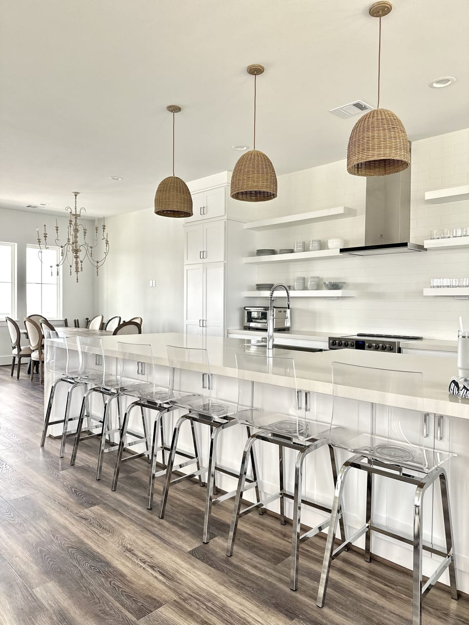 Oversized island with a waterfall edge; seating for 6 