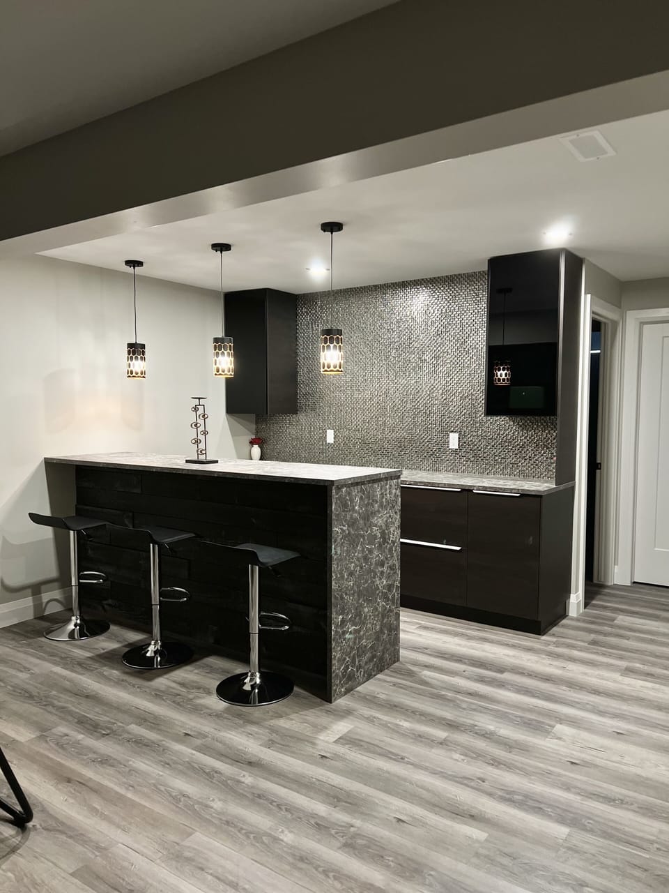 2nd Living Room 