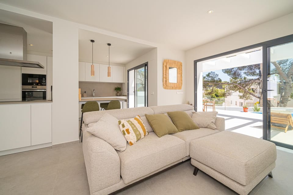 Balilos 4 - By Almarina Villas (3615)