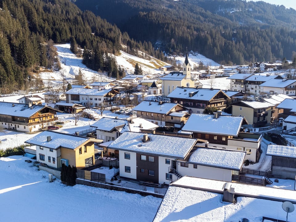 Holiday Home Exterior [winter]