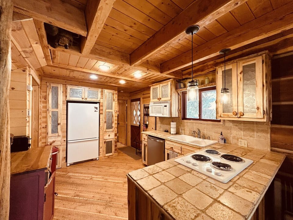 Kitchen- Located on main level