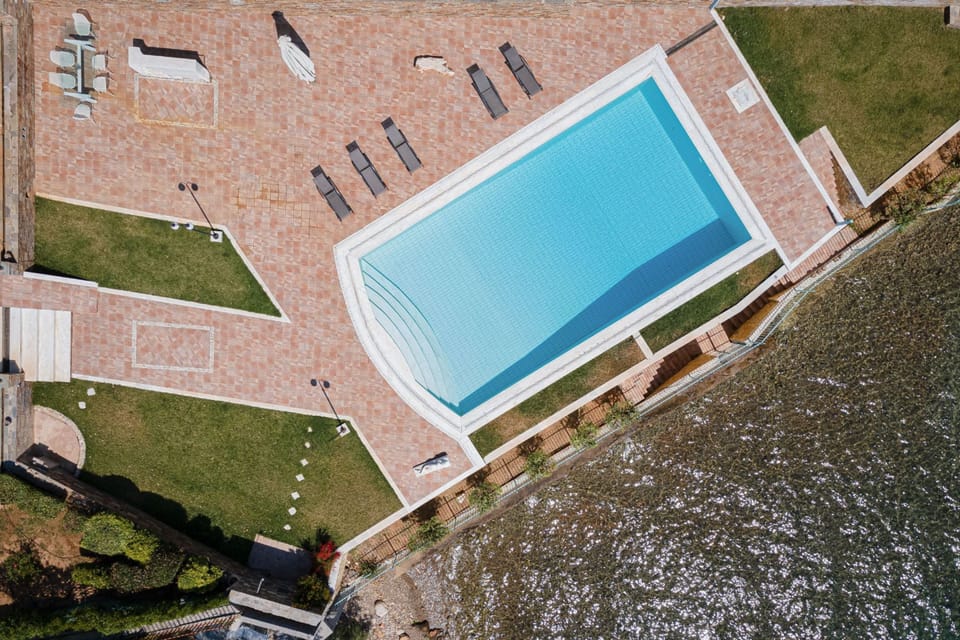 Aerial View / Private Pool