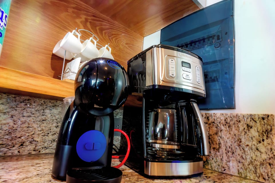 Drip & pod coffee makers for perfect mornings