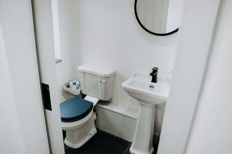 First floor WC