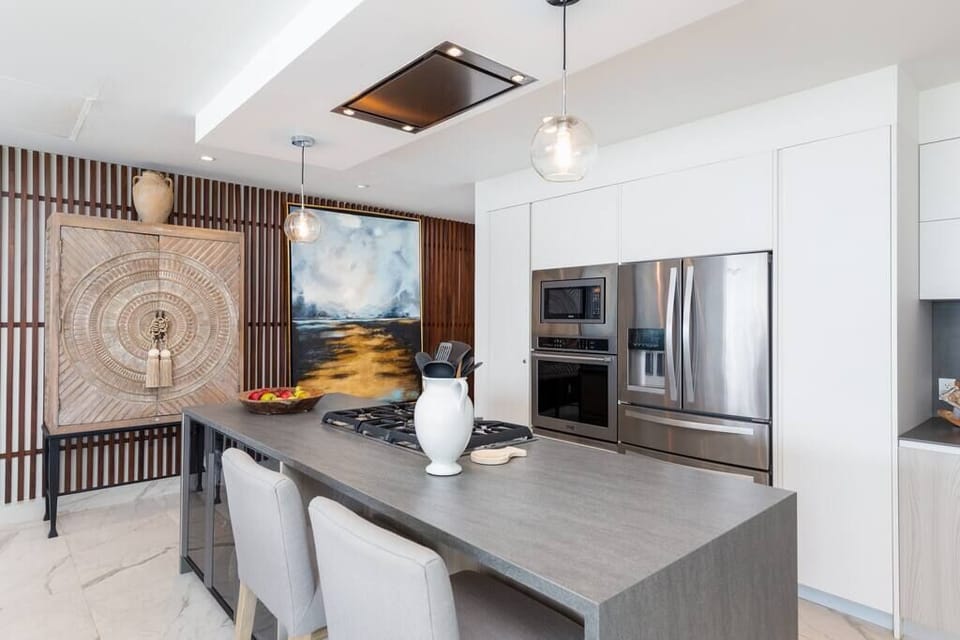 Fully Equipped Modern Kitchen