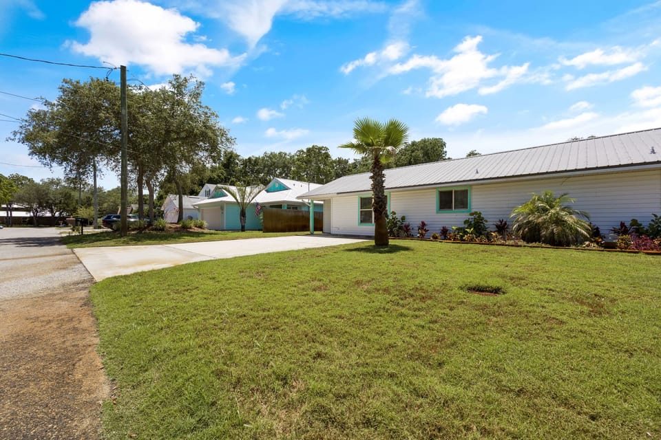 Parking for four cars or bring your toys!