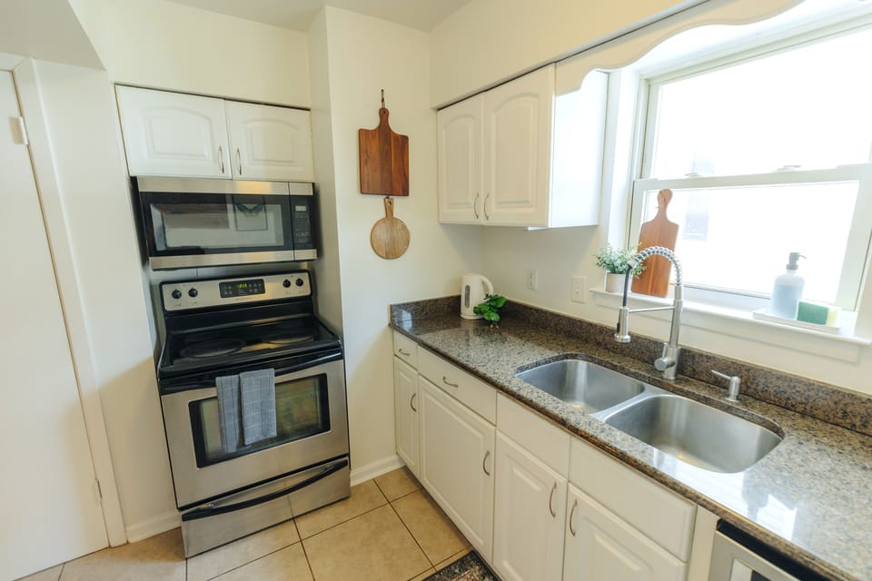 Kitchen Shot 3