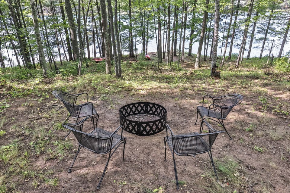 Upper fire pit area overlooking lake