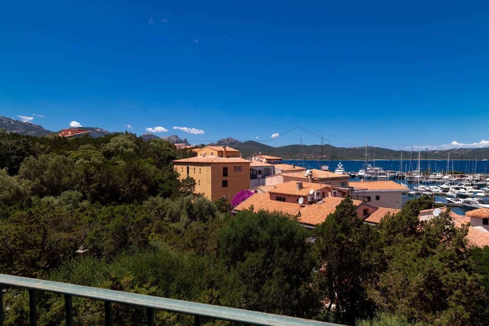 Marina Suite - Three Bedroom Apartment, Sleeps 6 Apartment in Porto Rotondo