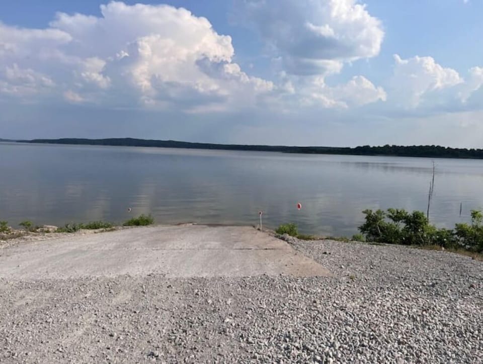 The best sunrise and sunset steps from your door down at the boat ramp.