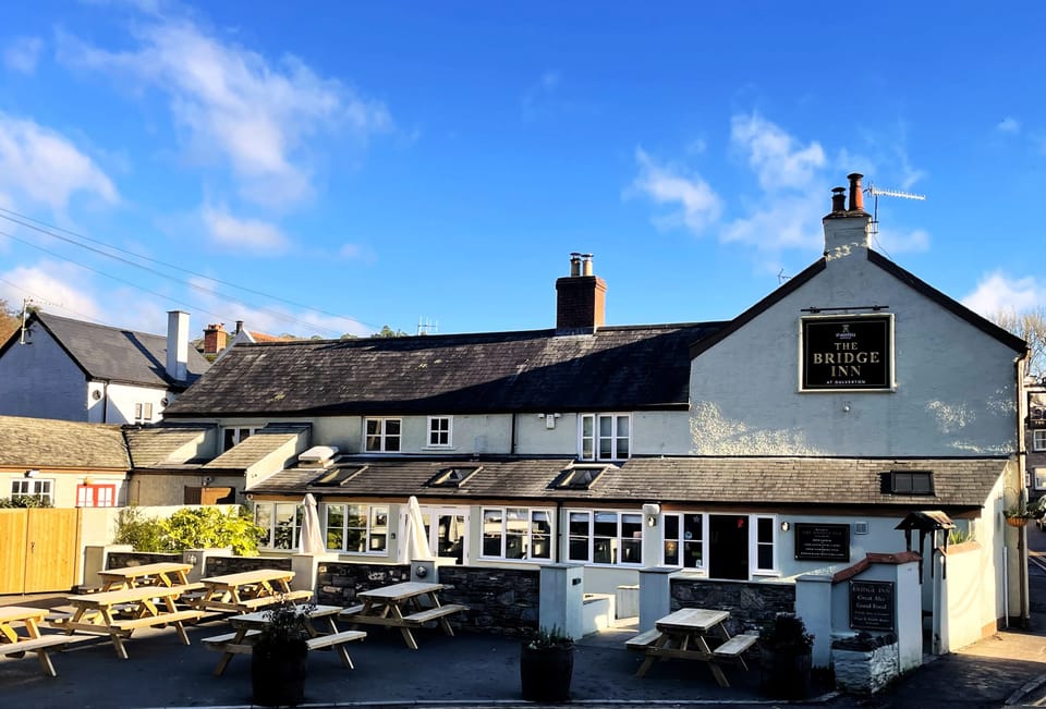 The Bridge Inn - Great local pub with good food and stunning Sunday roasts