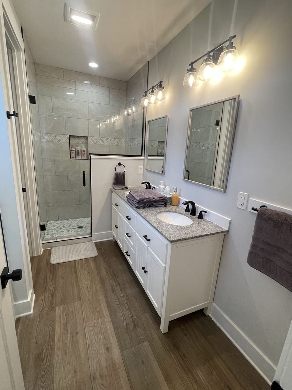 Bathroom 1 - Shower/Double Vanity