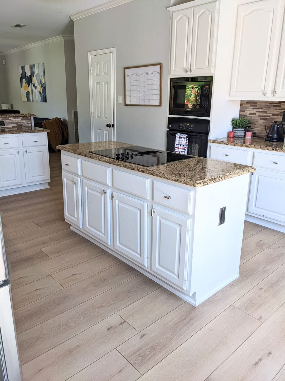 Full kitchen with everything you'd need to cook!