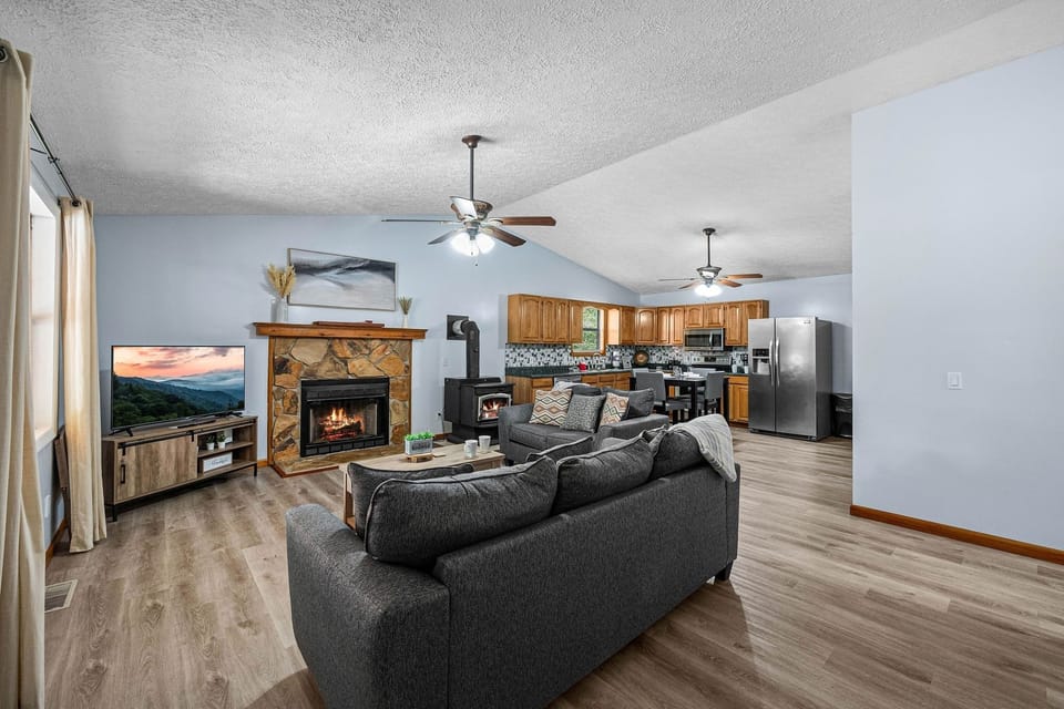 Indoors, Furniture, Living Room, Floor, Flooring
