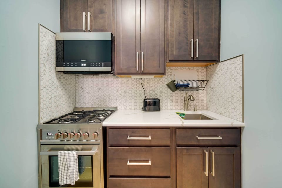 Kitchen | Drip & Keurig Coffee Makers