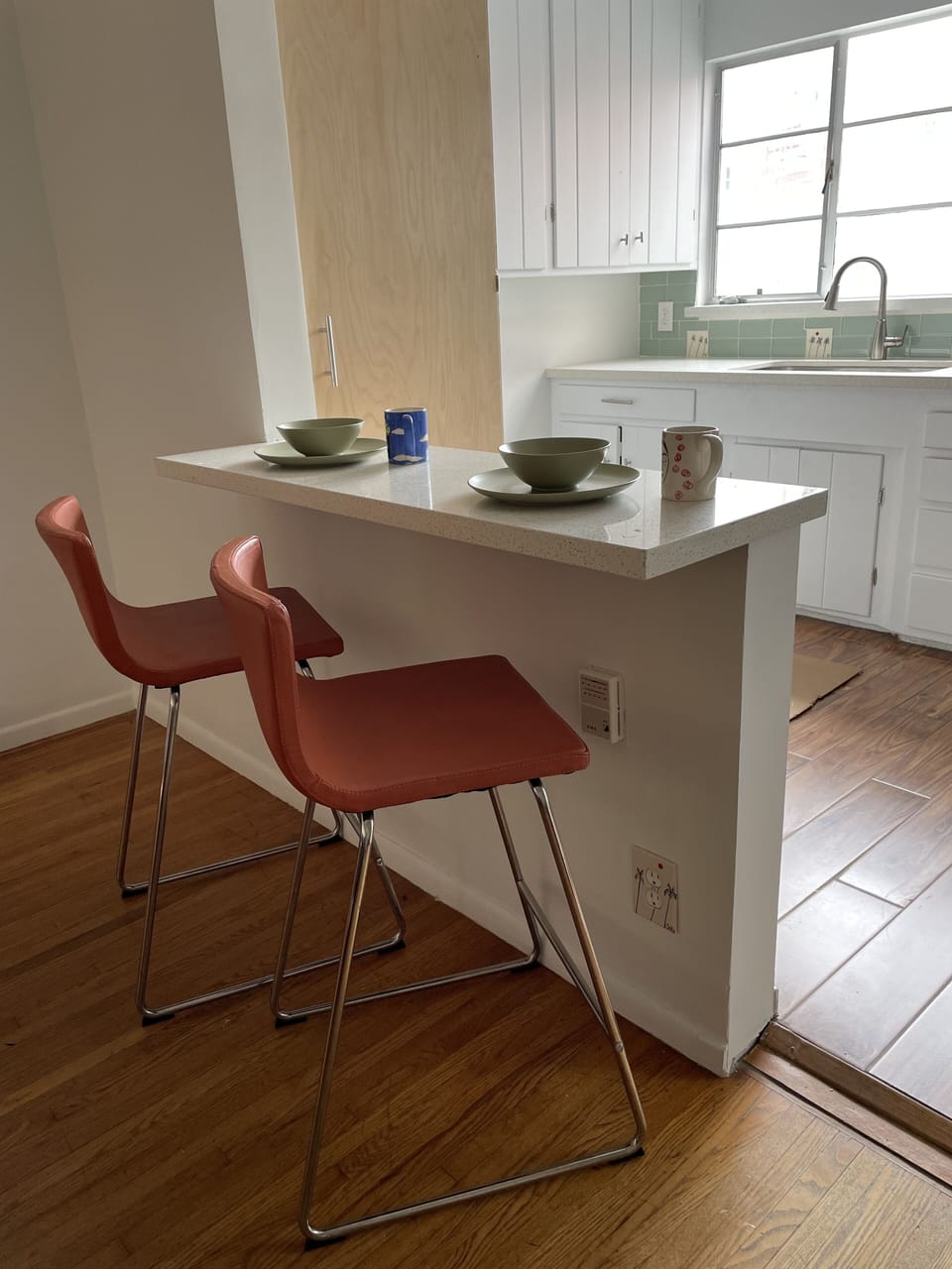 Kitchen bar