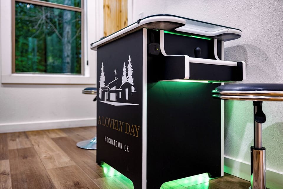 Enjoy endless fun with this 80-game arcade machine—perfect for hours of entertainment. 