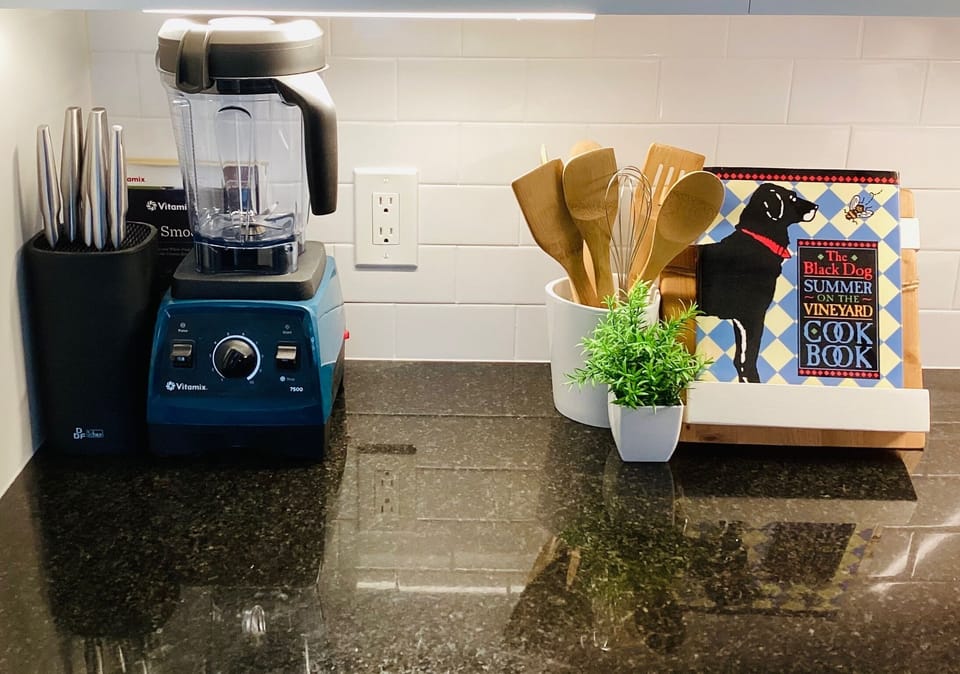 Vitamix Blender For Your Cooking & Blended Cocktail Needs