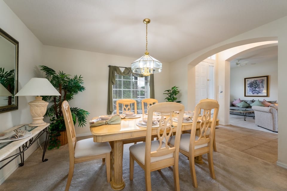 dining room seating for 6