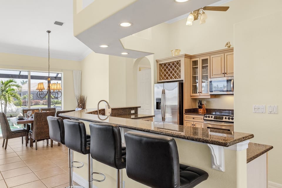 Vacation rental with full kitchen