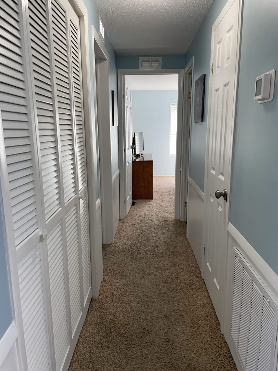Hall with spacious closet 469 Sandpebble