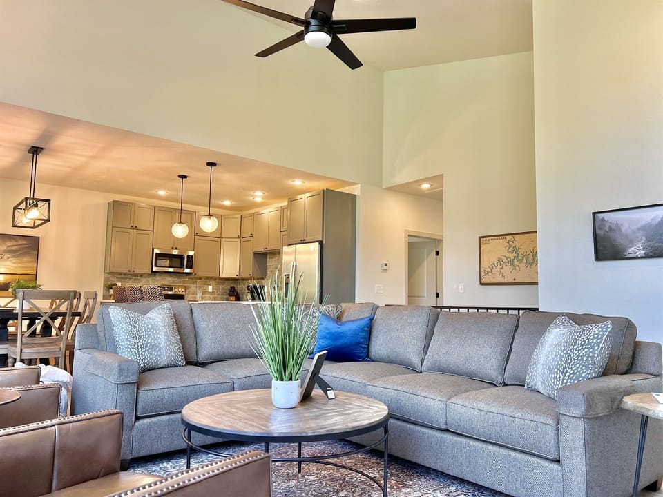 Open and bright living areas