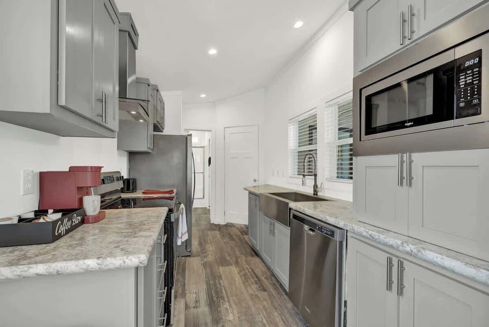 Modern appliances make cooking a breeze.