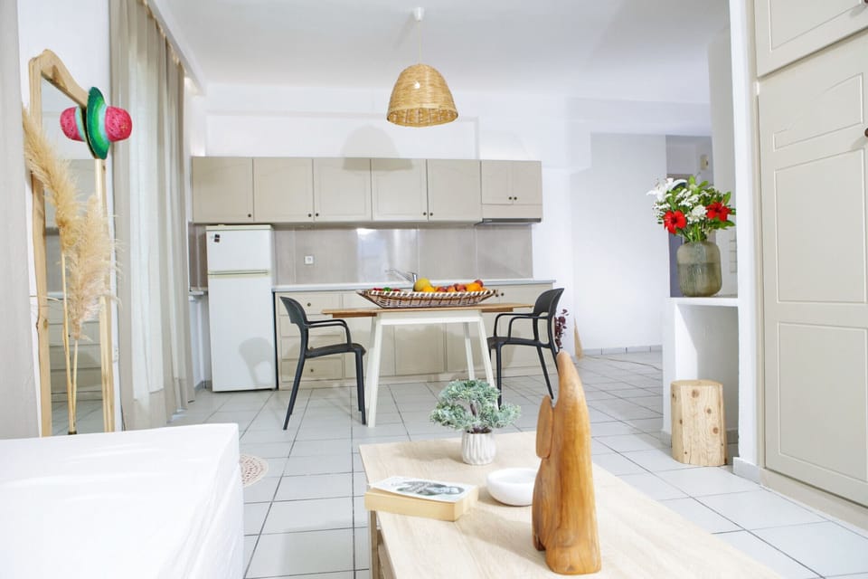 Kalimera apt,Near beach,Tavern,Supermarket,Rethymno