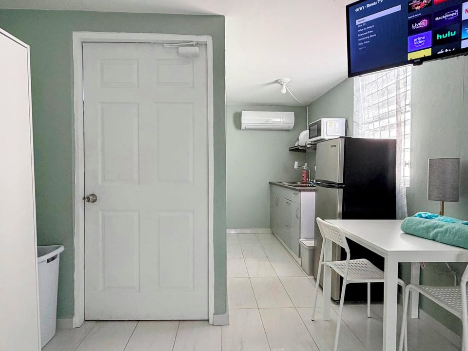 A/C and natural light