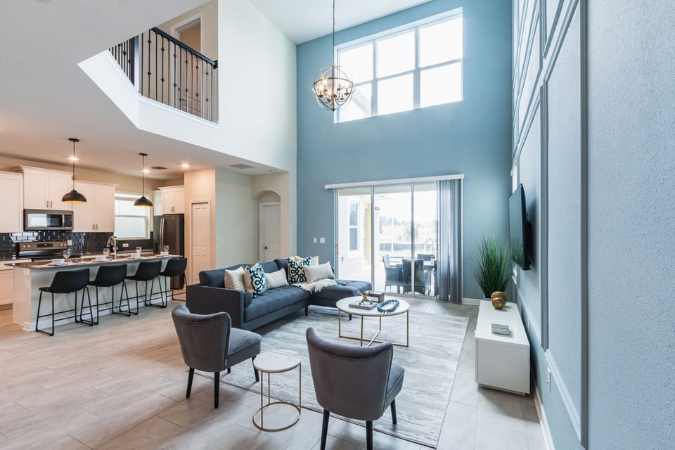 Living Room, Room, Indoors, Flooring, Couch